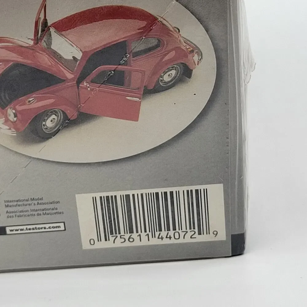 Testor #440072 Metal Body Silver Series Volkswagen Beetle 1/24 Model Kit New